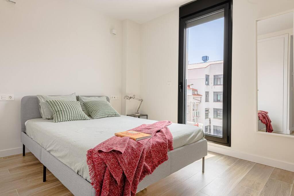 Cozy Penthouse With Swimming Pool And Parking-a-castell * Madri