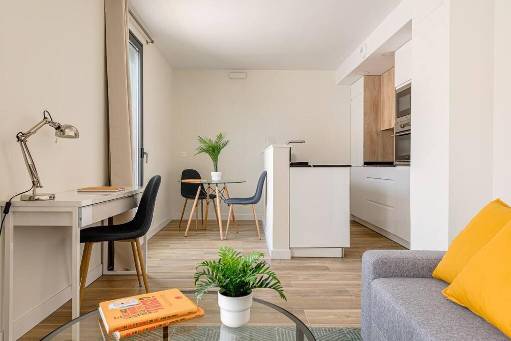 Cozy Penthouse With Swimming Pool And Parking-a-castell Apartamento Madri